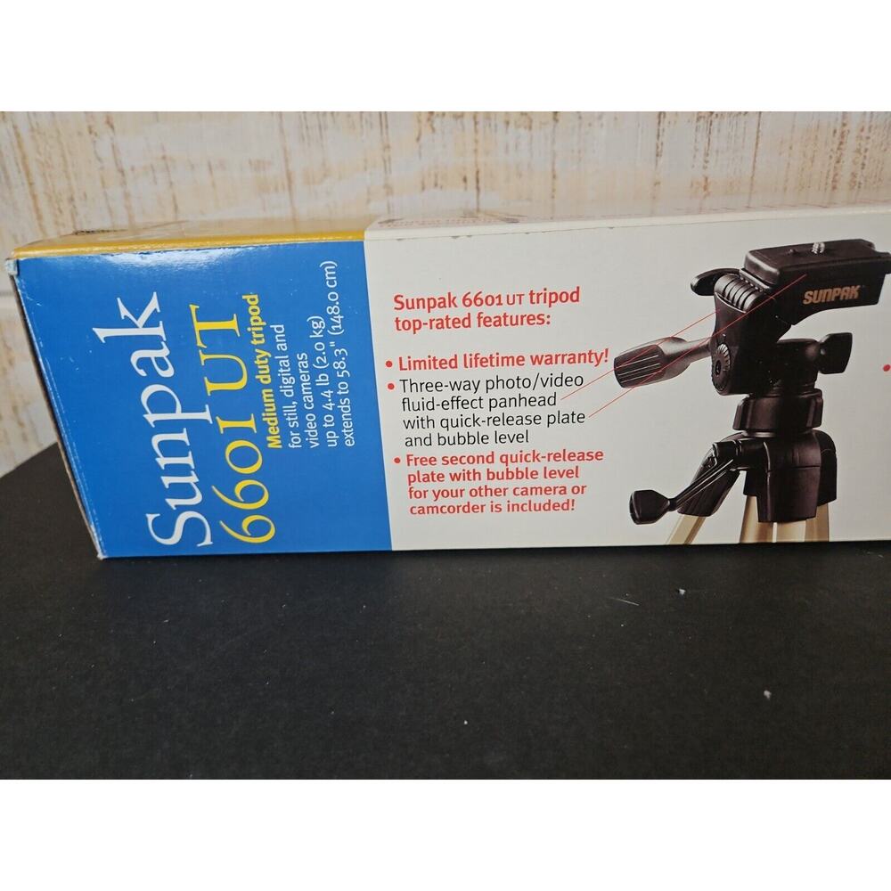Sunpak‎ 620-080 Tripod w/3-Way Pan Head Folded 20.8" Open 60.2" - Picture 4 of 9